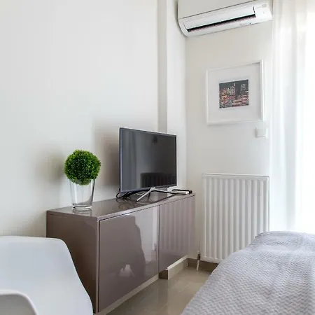 The Modern Suite Thessaloniki Exterior photo