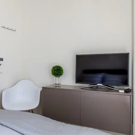 The Modern Suite Thessaloniki Exterior photo